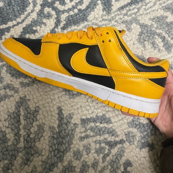 Nike Golden Rod Dunks - Picture 2 of 5